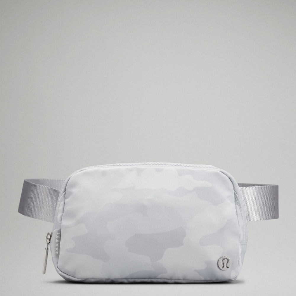 RARE Lululemon Everywhere Belt Bag *Extended Strap Heritage Camo Starlight Multi